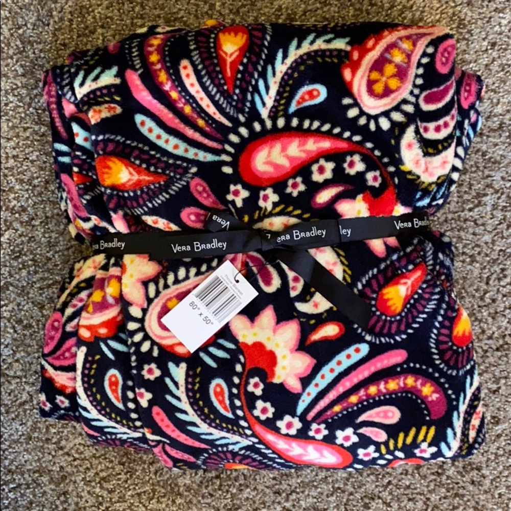 NWT Vera Bradley fleece blanket